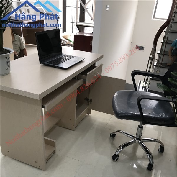 Bàn làm việc vi tính 1m2 – BLVHP42